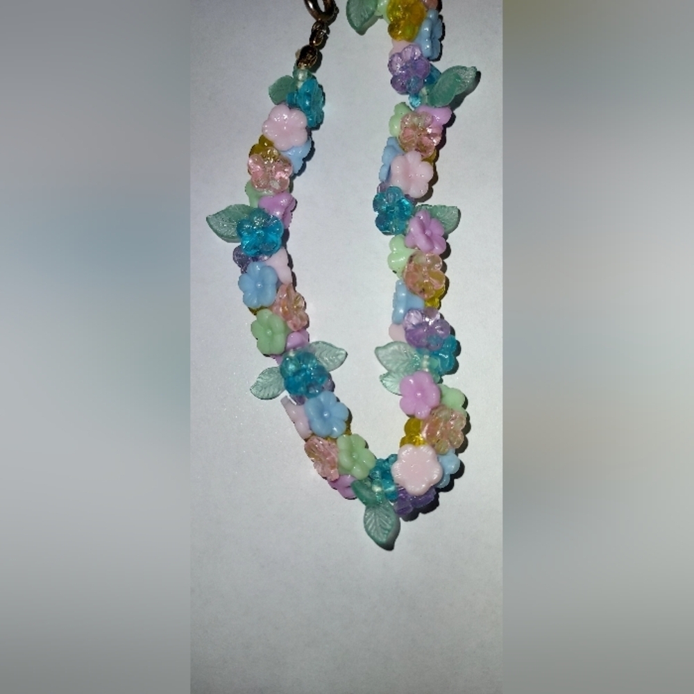 1960s Vintage Pastel Flowers - beaded - Spring - plastic - Bracelet - Picture 3 of 5